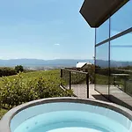 Tri Lucke & Restaurant Krško