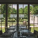 فندق Tri Lucke & Restaurant *