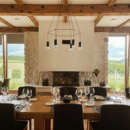 Tri Lucke & Restaurant