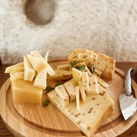 Tri Lucke & Restaurant * Krško