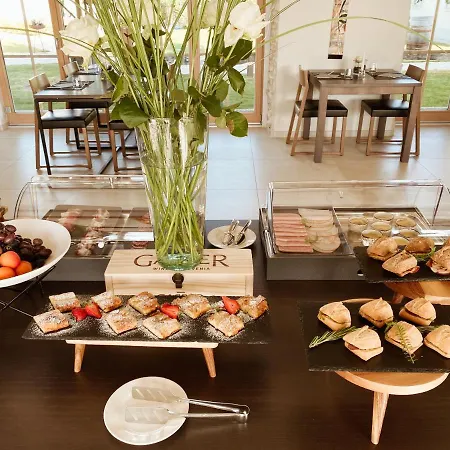 Tri Lucke & Restaurant * Krško