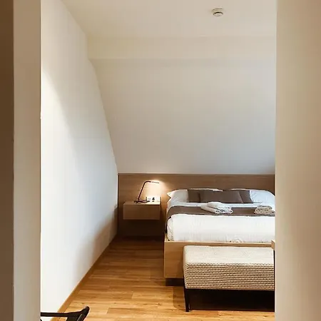 Tri Lucke & Restaurant * Krško