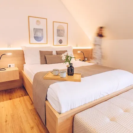 Tri Lucke & Restaurant * Krško