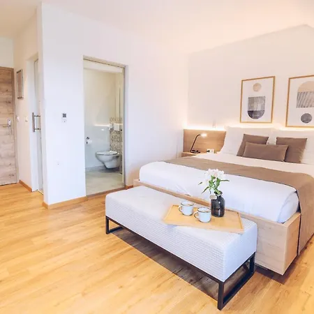 Tri Lucke & Restaurant Otel Krško