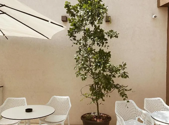 Tri Lucke & Restaurant Krško