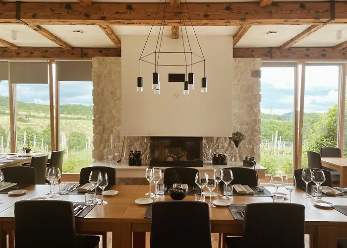 Tri Lucke & Restaurant