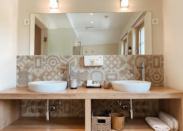 Tri Lucke & Restaurant Hotel Krško