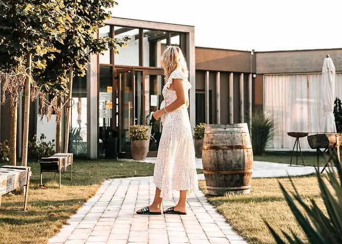 Tri Lucke & Restaurant Krško