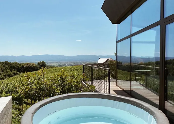 Tri Lucke & Restaurant Krško