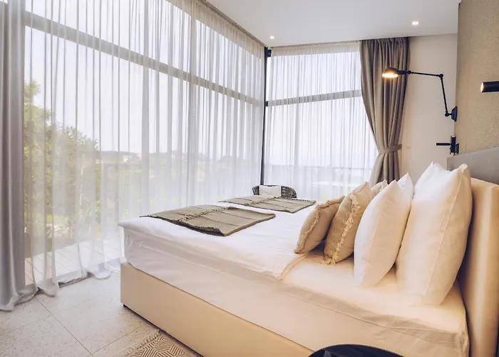 Tri Lucke & Restaurant Hotel Krško