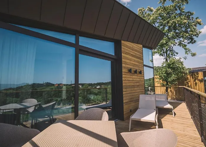 Tri Lucke & Restaurant *