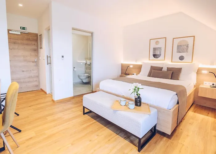 Tri Lucke & Restaurant 호텔 Krško